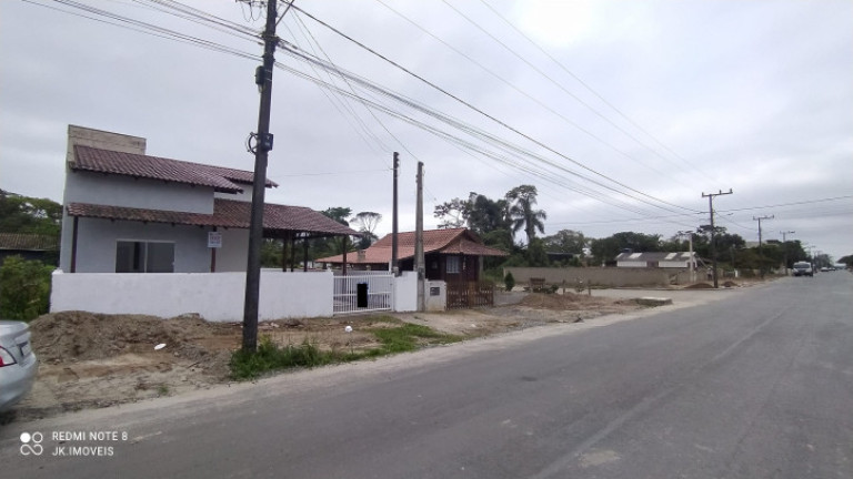 Imagem Casa com 3 Quartos à Venda, 107 m² em Balneário Brandelize - Itapoá Imagem Casa com 3 Quartos à Venda, 107 m² em Balneário Brandelize - Itapoá