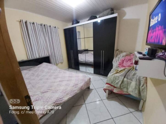 Imagem Casa com 2 Quartos à Venda, 70 m² em Castolira - Pindamonhangaba Imagem Casa com 2 Quartos à Venda, 70 m² em Castolira - Pindamonhangaba