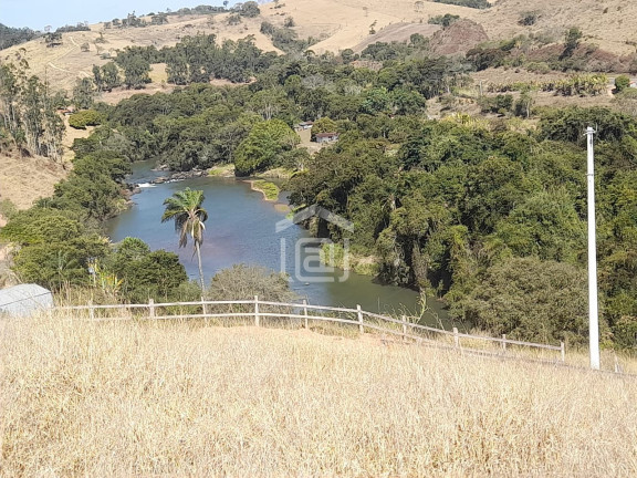 Imagem Imóvel com 1 Quarto à Venda, 692 m² em Marambaia - Bandeira Do Sul Imagem Imóvel com 1 Quarto à Venda, 692 m² em Marambaia - Bandeira Do Sul