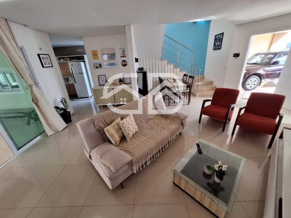 Imagem Casa com 3 Quartos à Venda, 180 m² em Urucunema - Eusébio