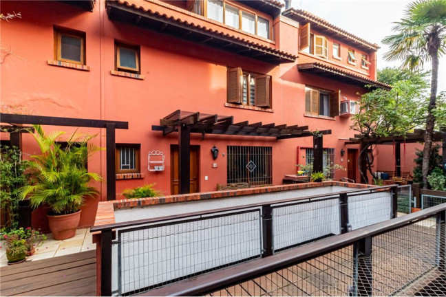 Imagem Casa de Condomínio com 3 Quartos à Venda, 214 m² em Vila Jardim - Porto Alegre