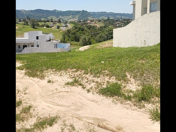 Terreno à Venda, 450 m² em Rod Presidente Castelo Branco - Pardinho