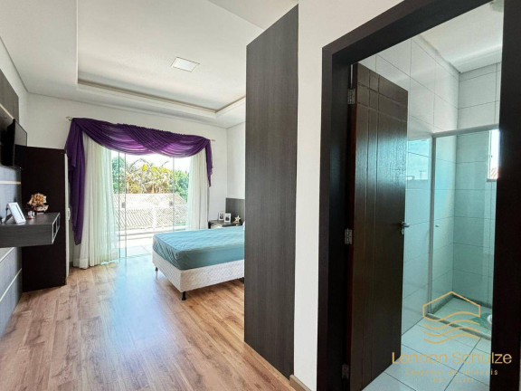 Imagem Casa com 5 Quartos à Venda, 433 m² em Centro - Balneário Barra Do Sul Imagem Casa com 5 Quartos à Venda, 433 m² em Centro - Balneário Barra Do Sul