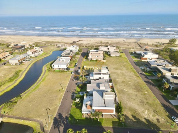 Imagem Casa de Condomínio com 4 Quartos à Venda, 459 m² em Remanso - Xangri-la