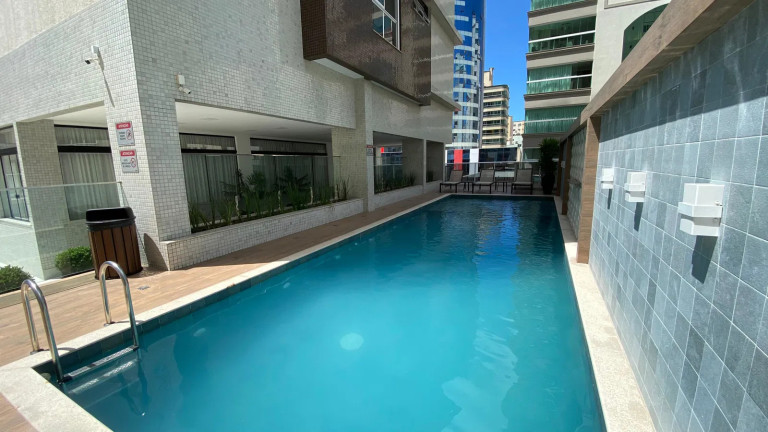 Imagem Apartamento com 4 Quartos à Venda, 200 m² em Meia Praia - Itapema