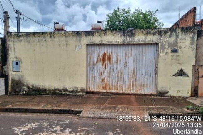 Casa com 2 Quartos à Venda, 200 m² em Shoping Park - Uberlandia