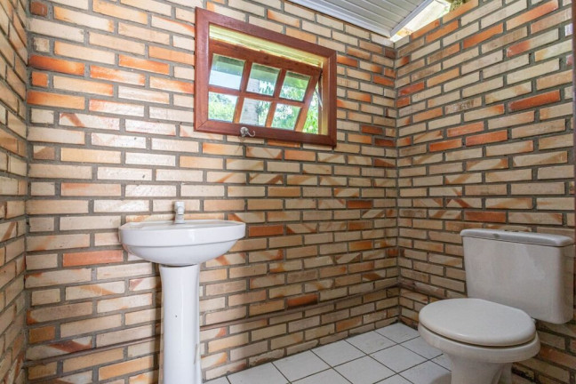 Imagem Casa com 3 Quartos à Venda, 160 m² em Centro - Lacerdópolis