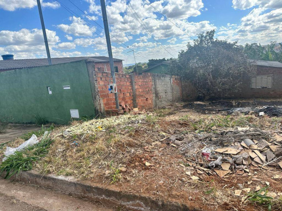 Imagem Terreno à Venda, 300 m² em Itamaraty 2ª Etapa - Anápolis