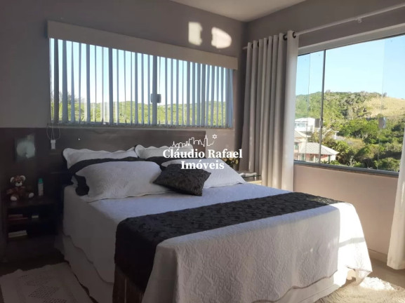 Imagem Casa com 5 Quartos à Venda, 230 m² em Ferradura - Armação Dos Búzios Imagem Casa com 5 Quartos à Venda, 230 m² em Ferradura - Armação Dos Búzios