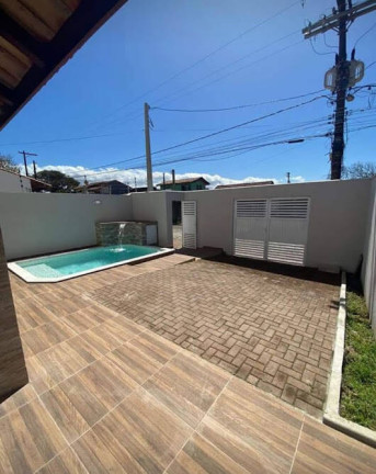 Imagem Casa com 2 Quartos à Venda,  em Jd. Regina - Itanhaém