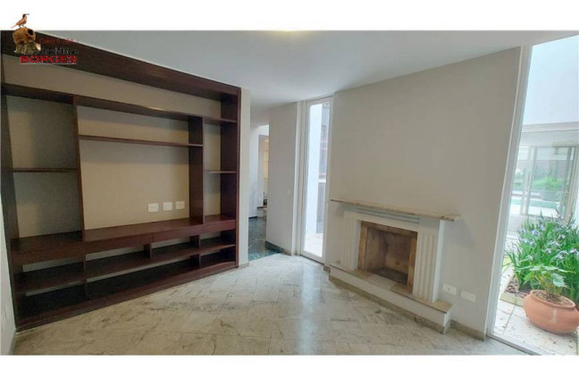 Imagem Casa com 3 Quartos para Alugar, 420 m² em Vila Nova Conceição - São Paulo