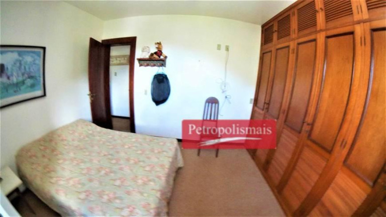 Imagem Casa com 3 Quartos à Venda,  em São Sebastião - Petrópolis