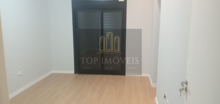 Imagem Casa com 3 Quartos à Venda, 212 m² em Jardim Jacinto - Jacareí Imagem Casa com 3 Quartos à Venda, 212 m² em Jardim Jacinto - Jacareí