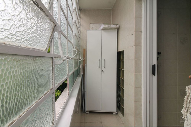 Imagem Imóvel com 2 Quartos à Venda,  em Menino Deus - Porto Alegre