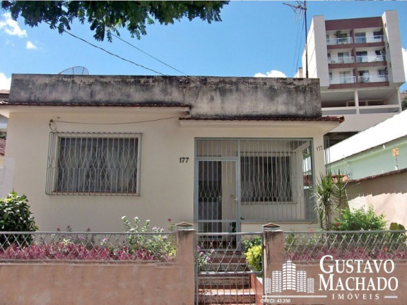 Casa com 3 Quartos à Venda, 250 m² em Jardim Amália - Volta Redonda