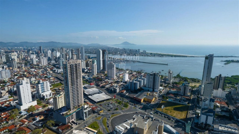 Imagem Apartamento com 2 Quartos à Venda, 66 m² em Centro - Itajaí Imagem Apartamento com 2 Quartos à Venda, 66 m² em Centro - Itajaí