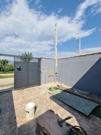 Imagem Casa com 2 Quartos à Venda, 63 m² em Balneario Dos Golfinhos - Caraguatatuba
