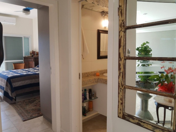Imagem Casa com 3 Quartos à Venda, 200 m² em Jurerê - Florianópolis