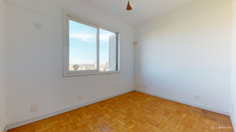 Imagem Imóvel com 2 Quartos à Venda, 74 m² em Petrópolis - Porto Alegre
