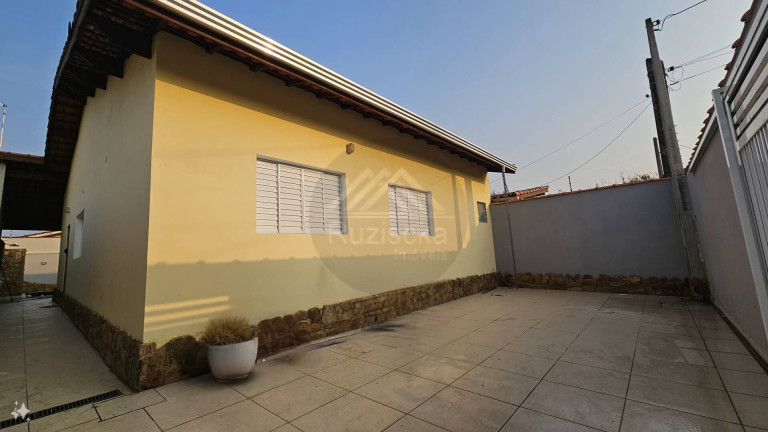 Imagem Casa com 3 Quartos à Venda, 260 m² em Balneario Gaivotas - Itanhaém Imagem Casa com 3 Quartos à Venda, 260 m² em Balneario Gaivotas - Itanhaém