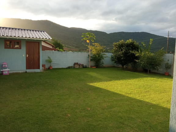 Imagem Casa com 3 Quartos à Venda, 100 m² em Areias De Palhocinha - Garopaba