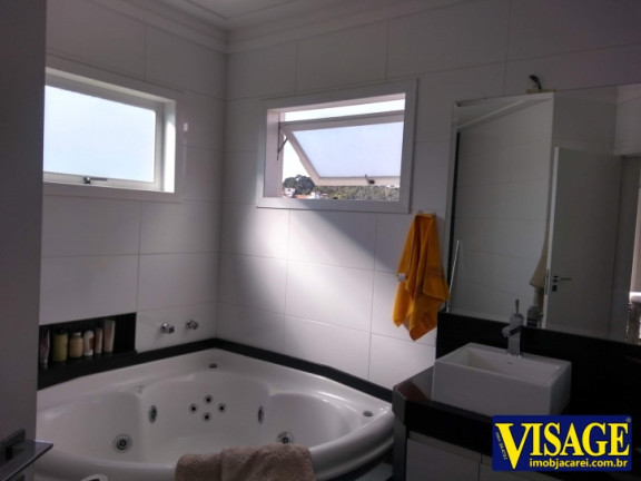 Imagem Casa com 4 Quartos à Venda, em Jd. Coleginho - Jacareí Imagem Casa com 4 Quartos à Venda, em Jd. Coleginho - Jacareí