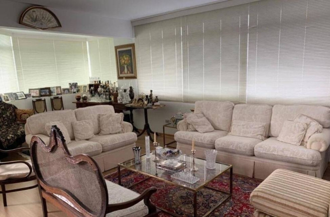 Imagem Apartamento com 4 Quartos à Venda, 226 m² em Centro - Florianópolis Imagem Apartamento com 4 Quartos à Venda, 226 m² em Centro - Florianópolis