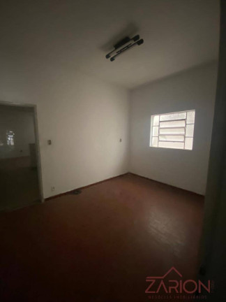 Imagem Casa com 3 Quartos à Venda,  em Centro - Taubaté