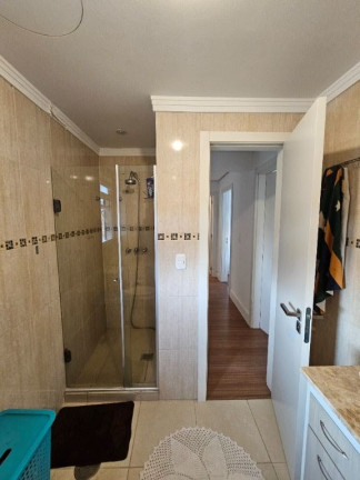 Imagem Apartamento com 3 Quartos à Venda ou Locação, 136 m² em Petrópolis - Porto Alegre Imagem Apartamento com 3 Quartos à Venda ou Locação, 136 m² em Petrópolis - Porto Alegre