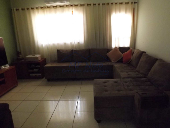 Imagem Casa com 3 Quartos à Venda, 400 m² em Cidade Jardim - Pirassununga