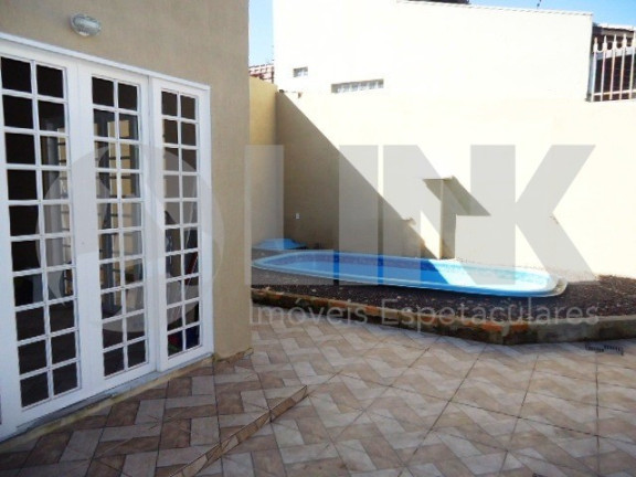 Imagem Casa com 3 Quartos à Venda, 200 m² em Jardim Itu - Porto Alegre Imagem Casa com 3 Quartos à Venda, 200 m² em Jardim Itu - Porto Alegre