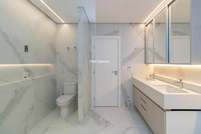 Imagem Imóvel com 3 Quartos à Venda, 289 m² em Higienópolis - São Paulo Imagem Imóvel com 3 Quartos à Venda, 289 m² em Higienópolis - São Paulo