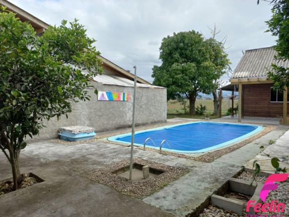 Imagem Casa com 3 Quartos à Venda, 250 m² em Carianos - Florianópolis