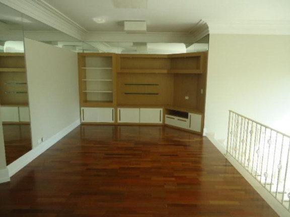 Imagem Casa com 6 Quartos à Venda,  em Alphaville