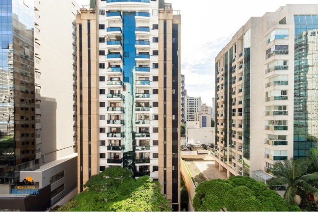Imagem Apartamento com 2 Quartos à Venda,  em Moema - São Paulo