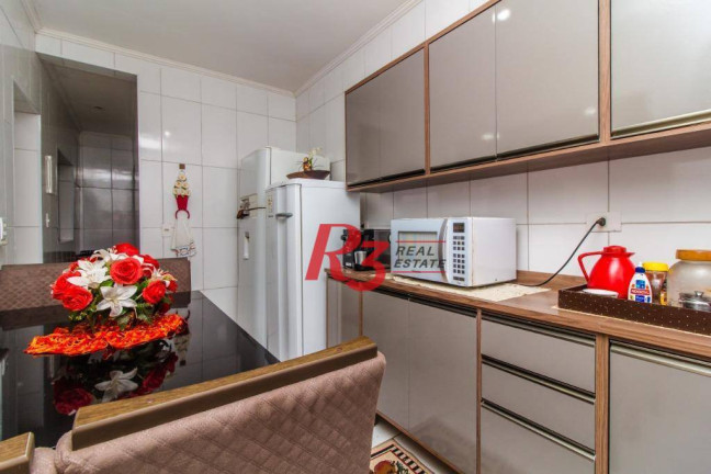 Imagem Casa com 2 Quartos à Venda, 180 m² em Marapé - Santos