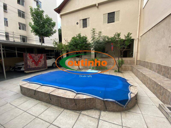 Imagem Casa com 4 Quartos à Venda, 360 m² em Tijuca - Rio De Janeiro Imagem Casa com 4 Quartos à Venda, 360 m² em Tijuca - Rio De Janeiro