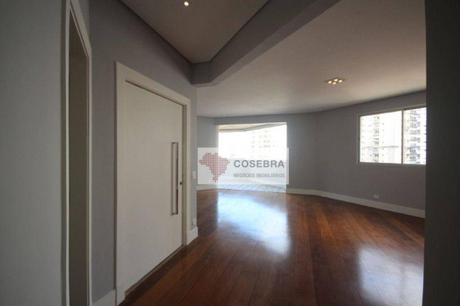 Imagem Apartamento com 3 Quartos à Venda, 244 m² em Moema - São Paulo Imagem Apartamento com 3 Quartos à Venda, 244 m² em Moema - São Paulo