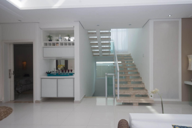 Imagem Imóvel com 7 Quartos à Venda,  em Riviera - Bertioga