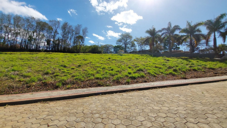 Terreno à Venda, 894 m² em Jardim América - Bragança Paulista
