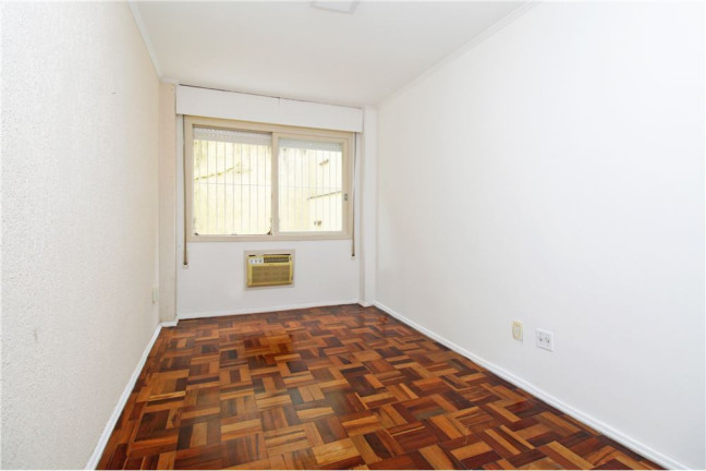 Imagem Imóvel com 2 Quartos à Venda,  em Menino Deus - Porto Alegre
