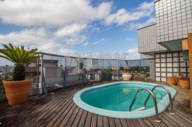 Imagem Imóvel com 3 Quartos à Venda, 312 m² em Jardim Itu - Porto Alegre Imagem Imóvel com 3 Quartos à Venda, 312 m² em Jardim Itu - Porto Alegre