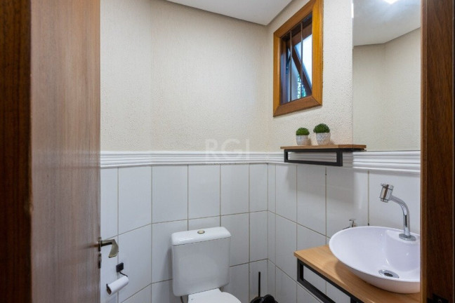 Imagem Casa de Condomínio com 3 Quartos à Venda, 217 m² em Tristeza - Porto Alegre
