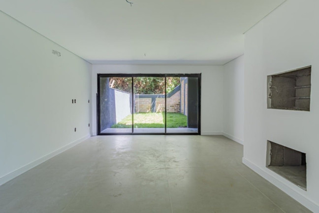 Imagem Casa com 3 Quartos à Venda, 210 m² em Chácara Das Pedras - Porto Alegre Imagem Casa com 3 Quartos à Venda, 210 m² em Chácara Das Pedras - Porto Alegre