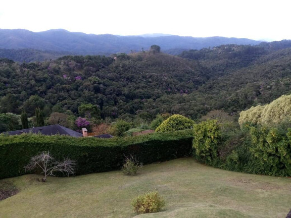 Imagem Casa com 6 Quartos à Venda, 3.300 m² em Campos Do Jordão