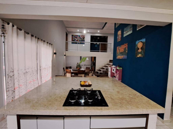 Imagem Casa de Condomínio com 3 Quartos à Venda, 260 m²