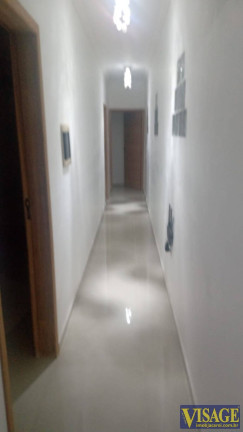 Imagem Sobrado com 4 Quartos à Venda, em Jd. Bela Vista - Jacareí Imagem Sobrado com 4 Quartos à Venda, em Jd. Bela Vista - Jacareí