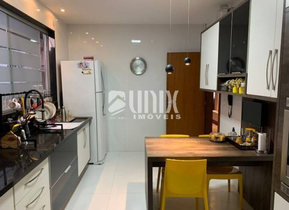 Imagem Casa com 3 Quartos à Venda, 540 m² em Pecuária - Campos Dos Goytacazes Imagem Casa com 3 Quartos à Venda, 540 m² em Pecuária - Campos Dos Goytacazes