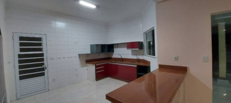 Imagem Casa com 3 Quartos à Venda, 469 m² em Piracangaguá - Taubaté