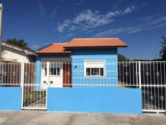 Imagem Casa com 2 Quartos à Venda, 51 m² em Camobi - Santa Maria